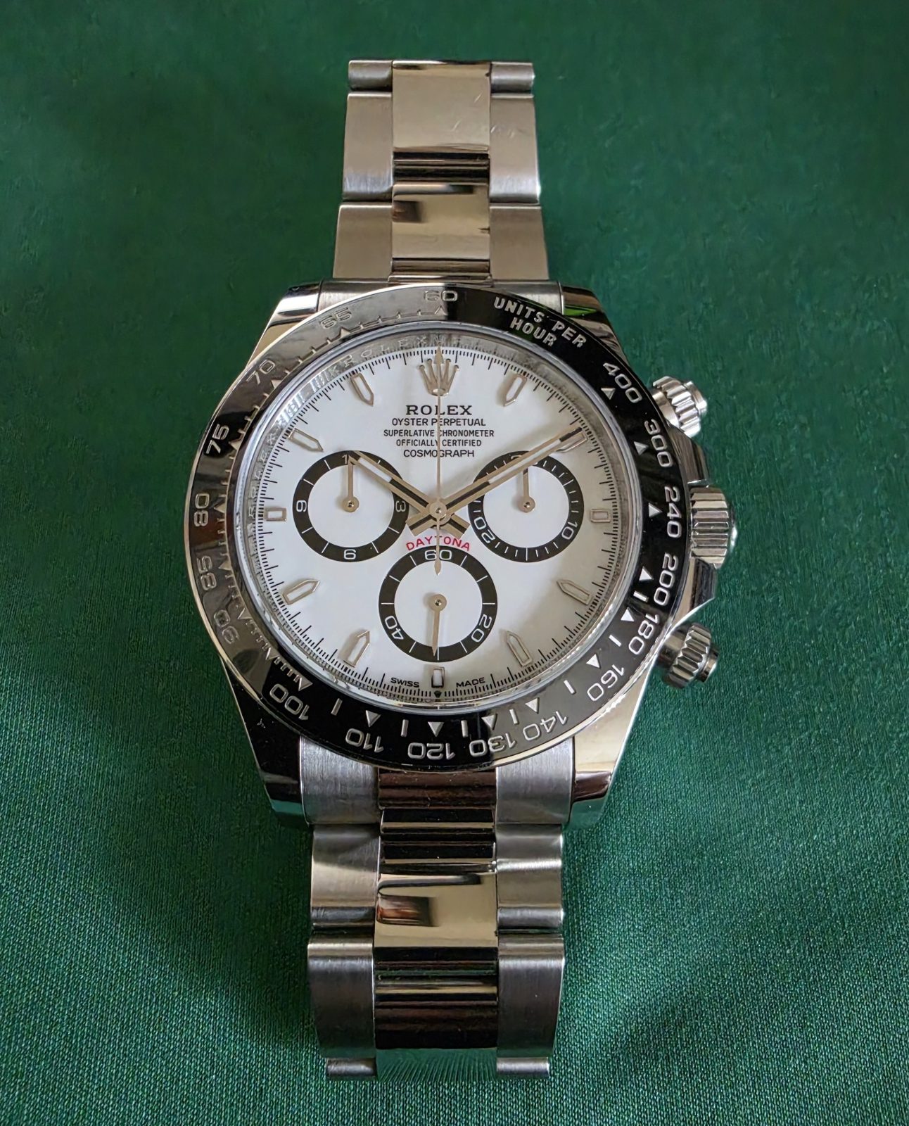 Steel Rolex Cosmograph Daytona with white dial
